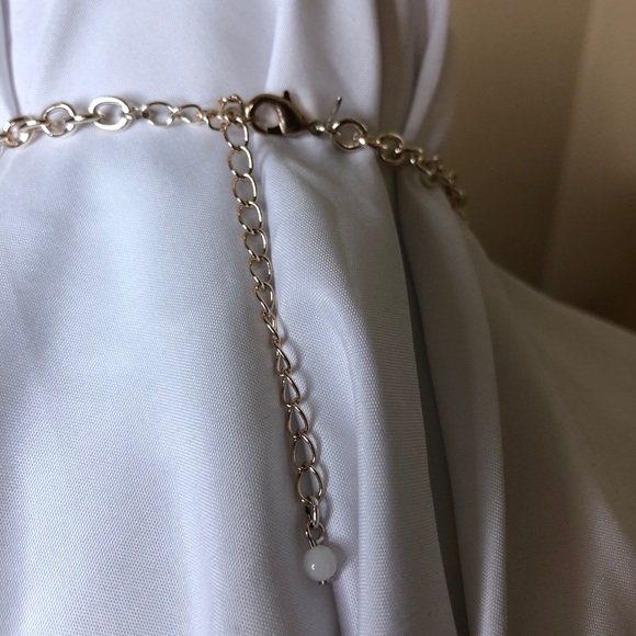 Francesca’s Collection Statement Necklace - Picture 5 of 5